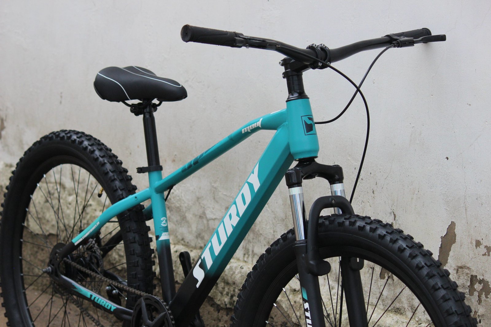 STURDY BIKES MOUT MTB WITH DUAL DISC BRAKES FRONT SUSPENSION - Image 7