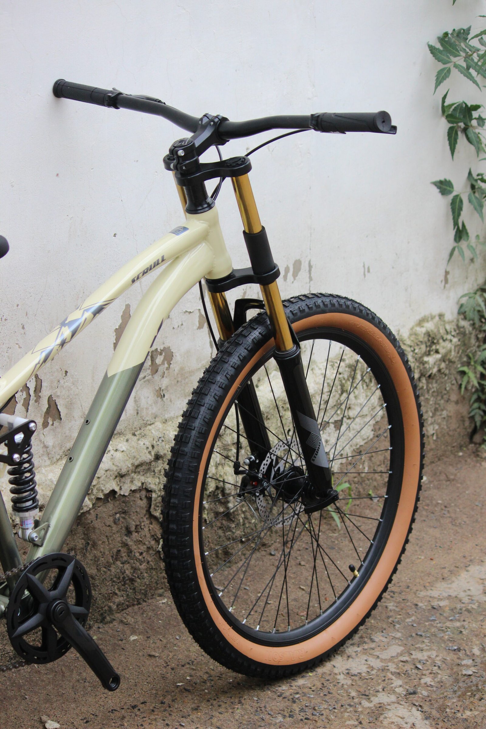 STURDY BIKES SCRULL MTB WITH DUAL DISC BRAKES DUAL SUSPENSION - Image 8