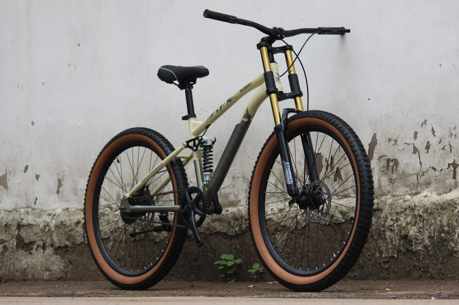 STURDY BIKES SCRULL MTB WITH DUAL DISC BRAKES DUAL SUSPENSION - Image 7